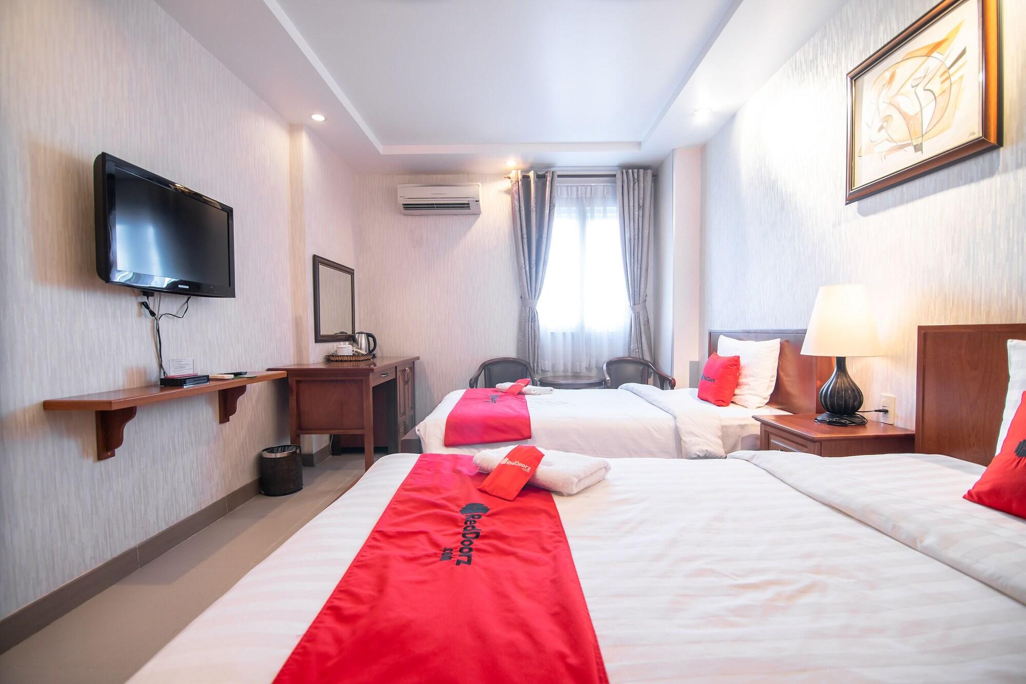 RedDoorz Premium White Lion Hotel Ho-Chi-Minh-Stadt Exterior foto