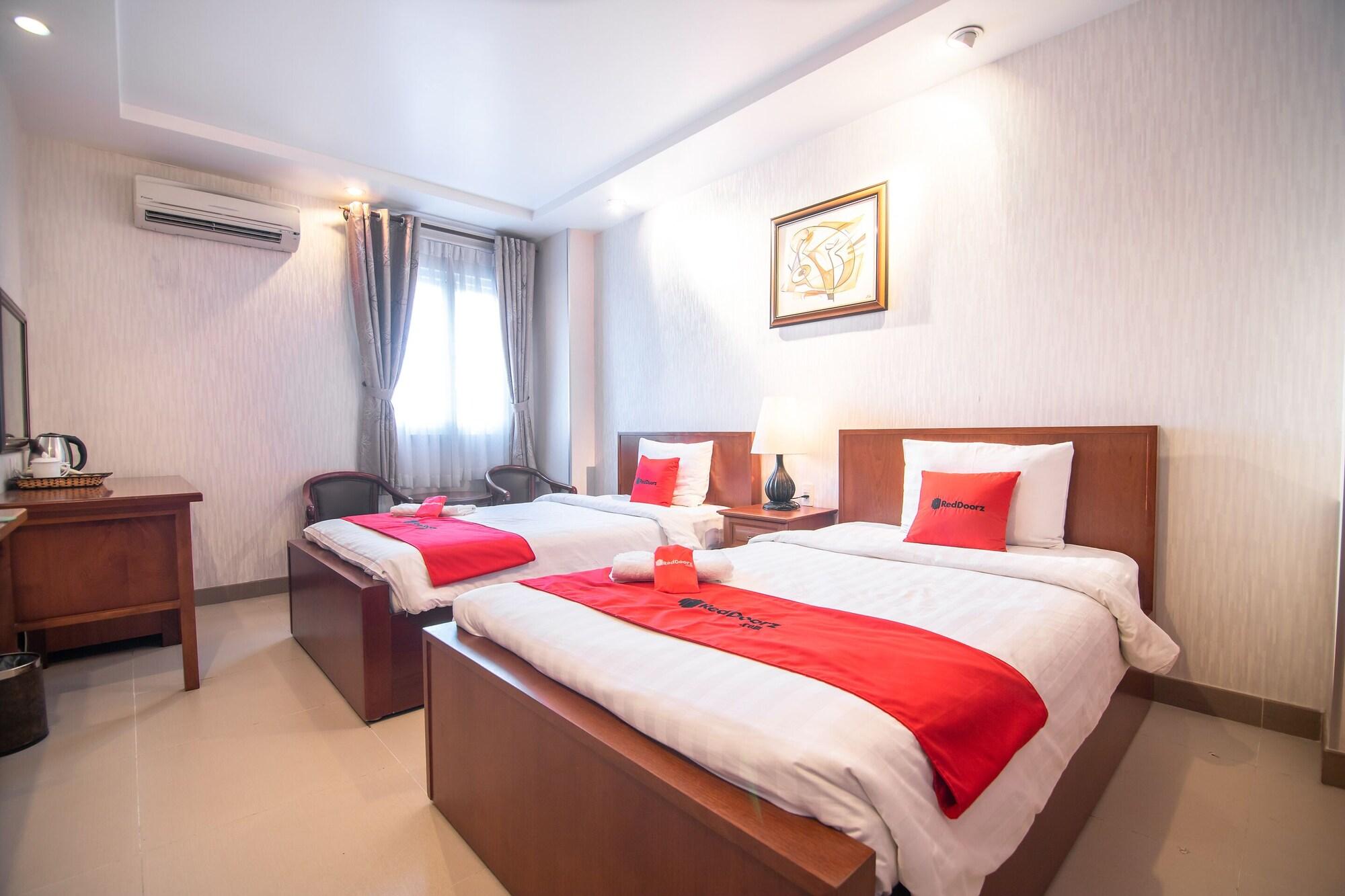 RedDoorz Premium White Lion Hotel Ho-Chi-Minh-Stadt Exterior foto